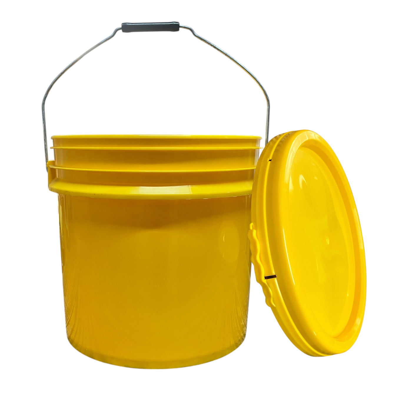 4 Gallon Outdoor Metal Handle Bucket with Lid, Yellow Color